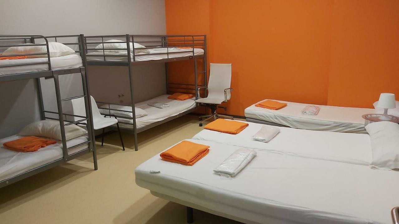 Kaps Hostel Виго Екстериор снимка
